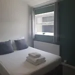 Cozy Crib - 1 Bed Studio